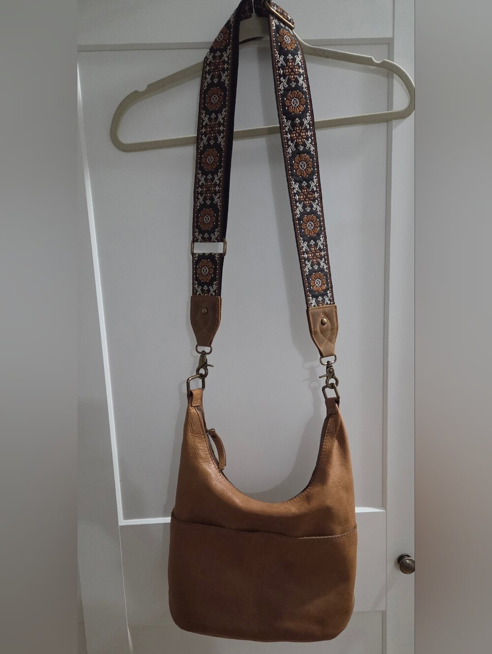 American Leather Co. Cognac Leather Hobo Bag Boho Guitar Strap
